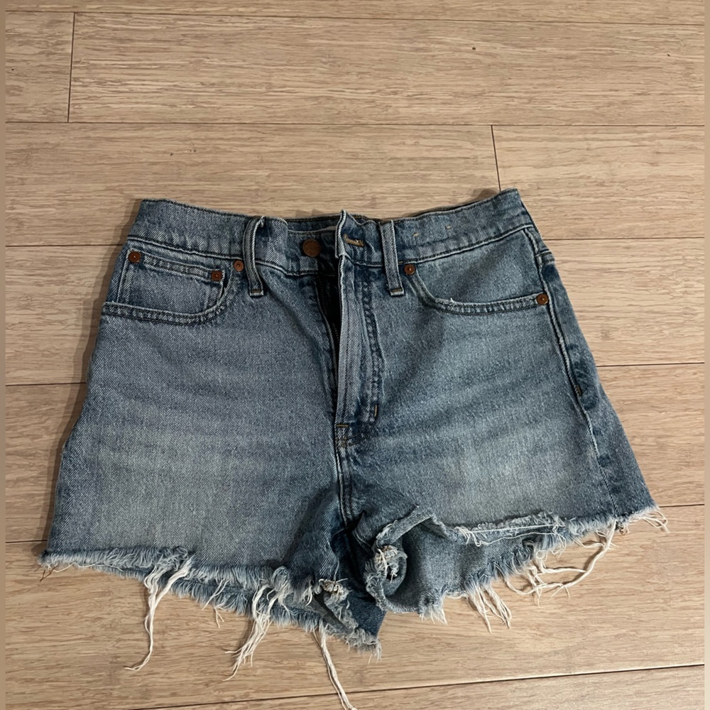 Madewell the Perfect Jean Short, size 27